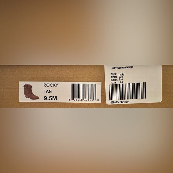 Cushionaire Women's Tan Rocky Western Stacked Heel Bootie w/stitching 9.5 NWT - Picture 9 of 13